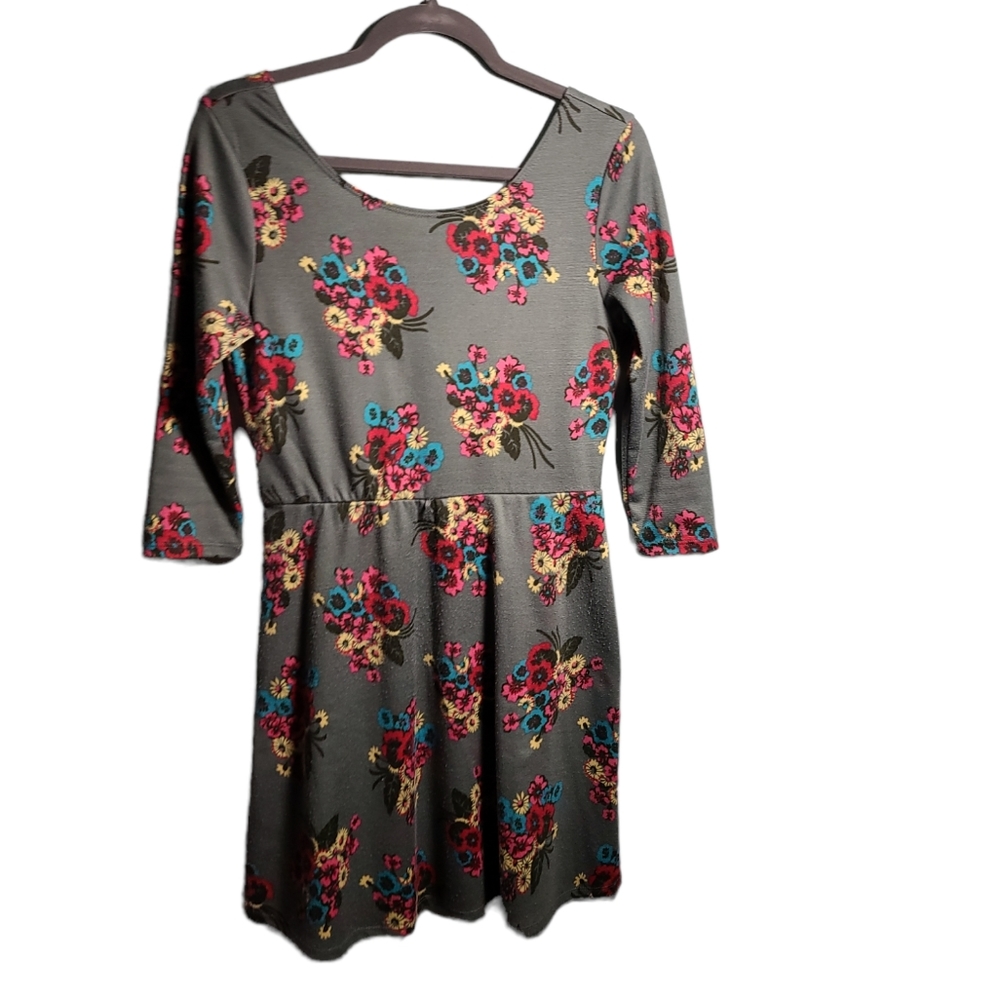 Lily Rose Gray Floral Pattern Dress M